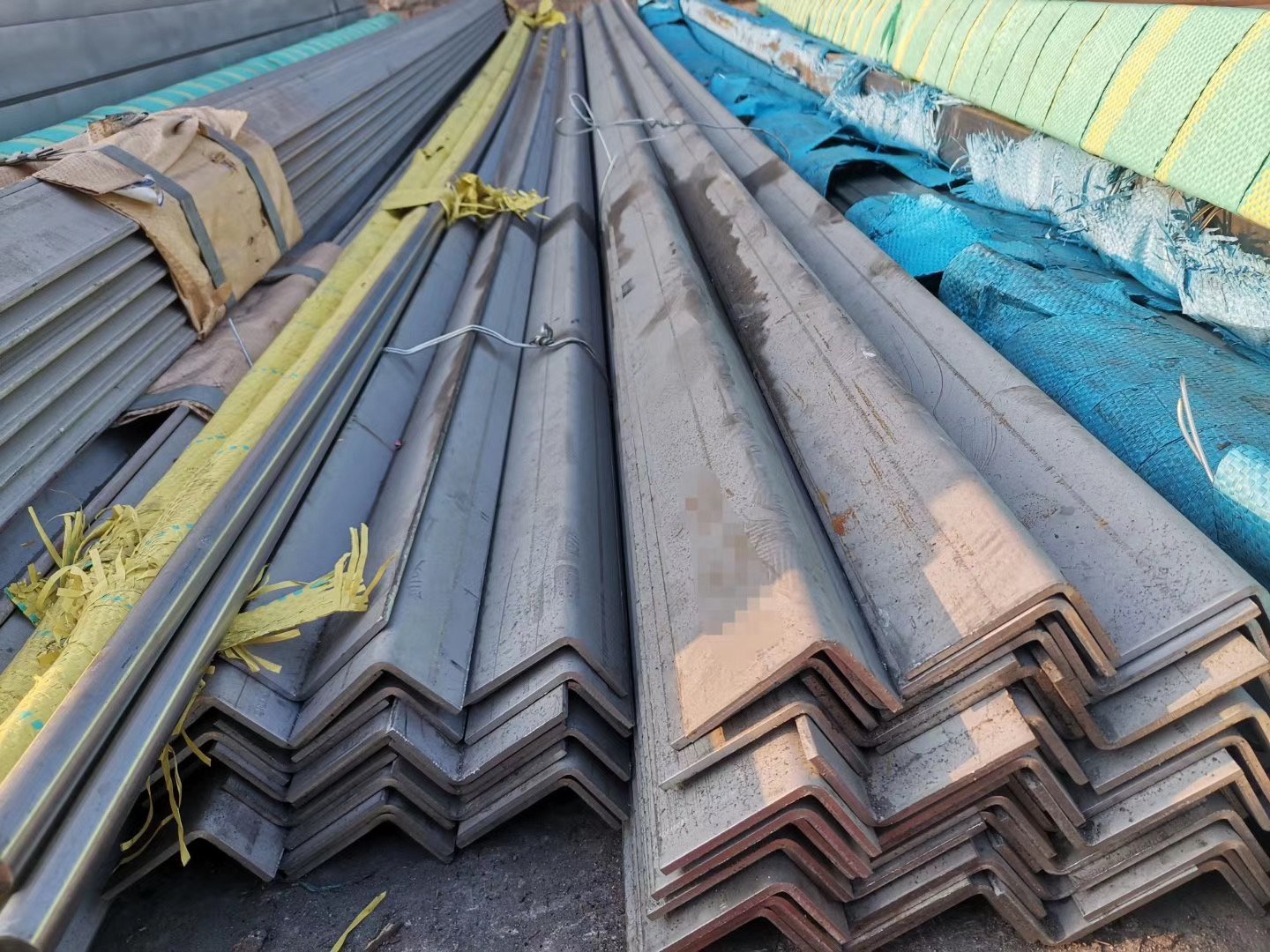 不鏽鋼角鋼材料